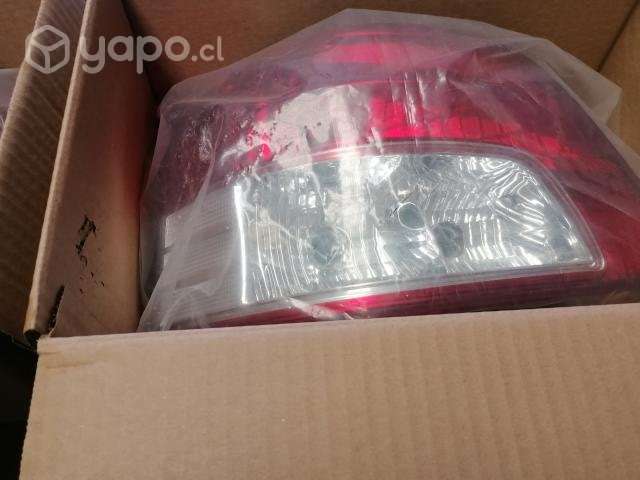 farol Toyota new yaris - Imagen 2