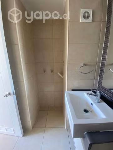 Arriendo dpto 1D 1B en Carmen con Av. Matta