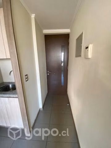 Arriendo dpto 1D 1B en Carmen con Av. Matta