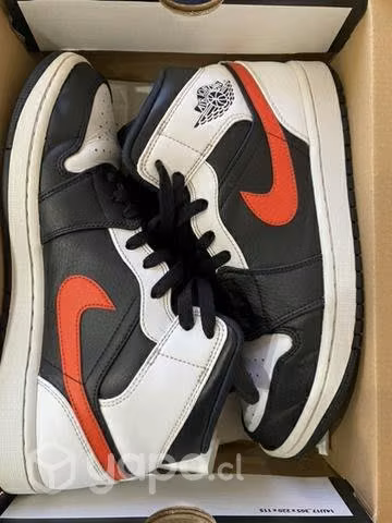 Jordan 1 Chile red/ White
