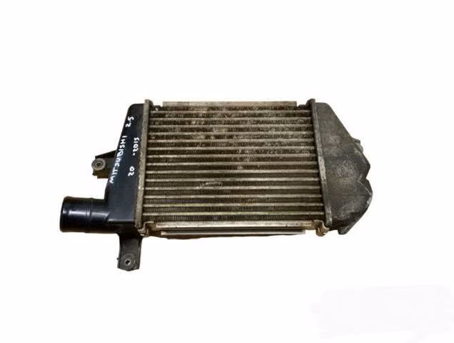 Radiador de Intercooler Mitsubishi Montero Sport