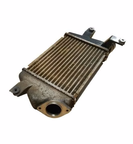 Radiador de Intercooler Mitsubishi Montero Sport - Imagen 3
