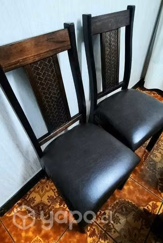 Comedor Magasa 6 sillas tapizadas muy poco uso