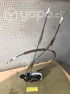 Chapa puerta trasera derecha Nissan NP300