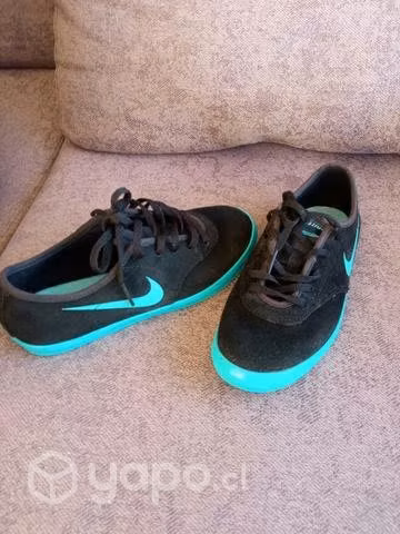 Zapatillas Nike 35 .5 - Imagen 3