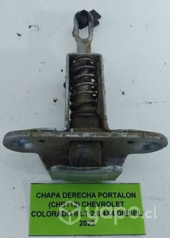 Chapa Derecha Portalon Chevrolet Colorado 2022