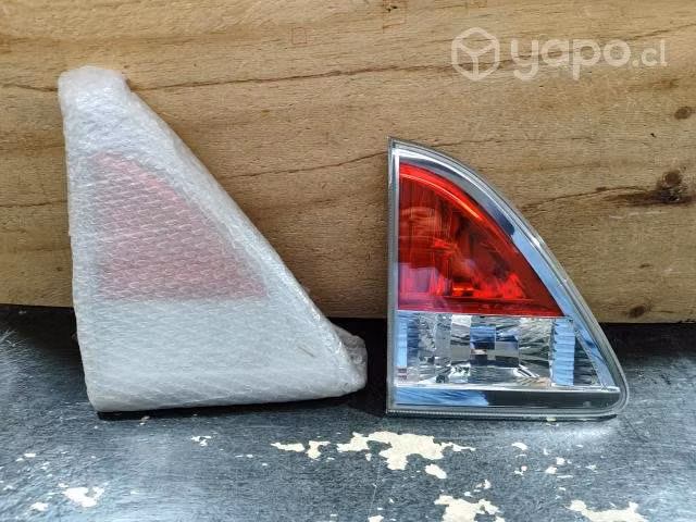 Foco Mazda Bt50 portalón LH /m01jrgd