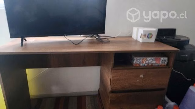 Escritorio 1.40 largo Gris