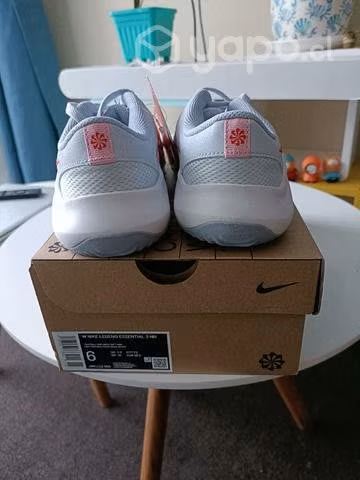 Nike Legend Essential 3 Cross Training 35/35,5