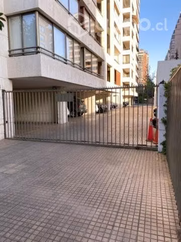 VENTA ESTACIONAMIENTO LUGAR RESiDENCIA - Imagen 2