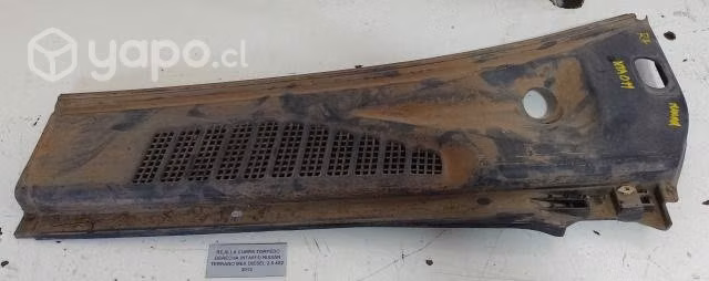 Rejilla CubreTorpedo Der (011) Nissan Terrano 2013