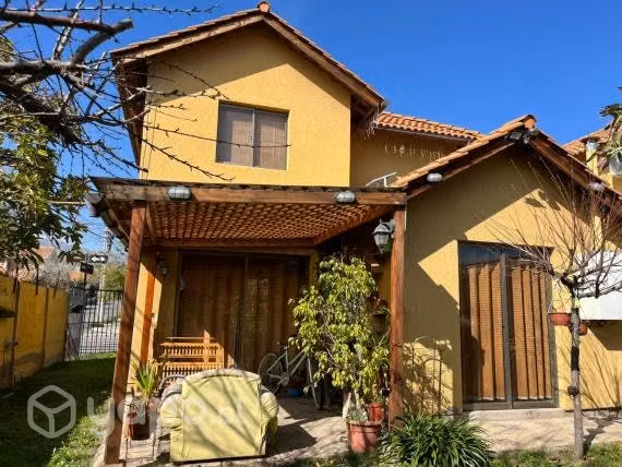 Linda casa Aislada ubicada en Parque Alto - Imagen 2
