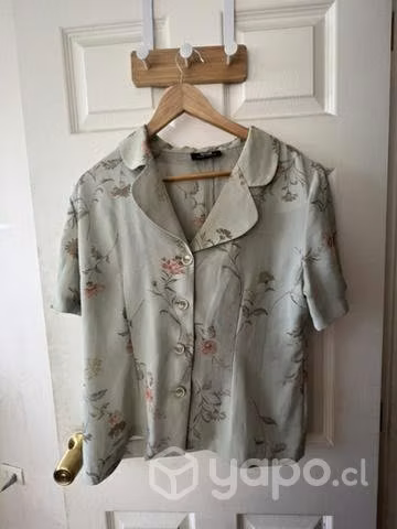 Lote de ropa 13 prendas, talla M/L - Imagen 6
