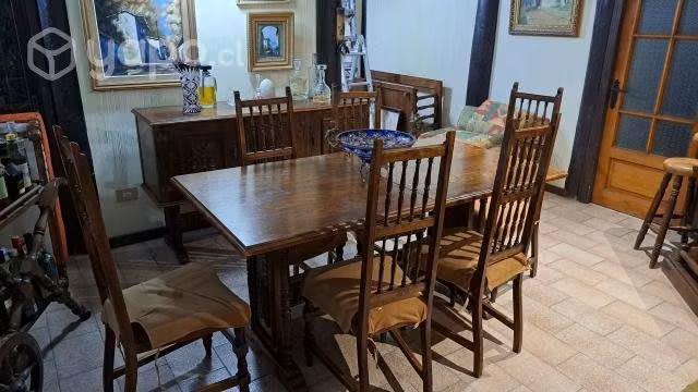 Comedor de madera noble