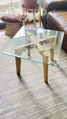 Mesa vidrio y roble