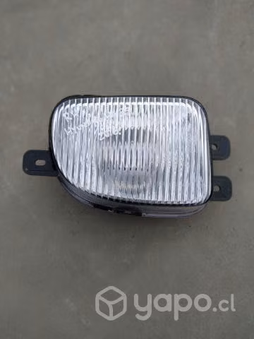 Neblinero derecho Hyundai HD35 año 2016