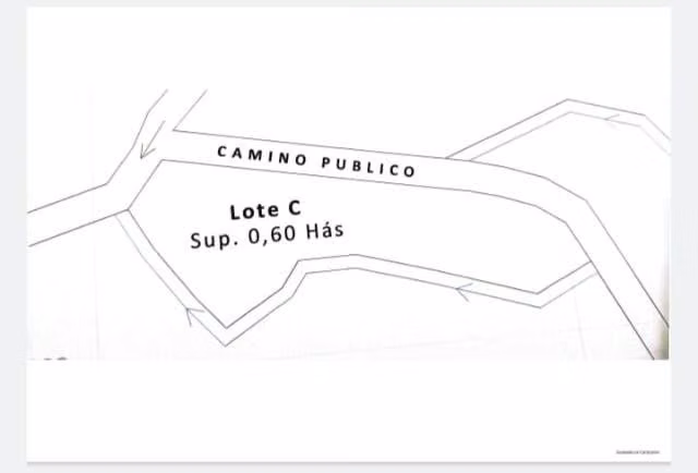 Parcela con río y estero