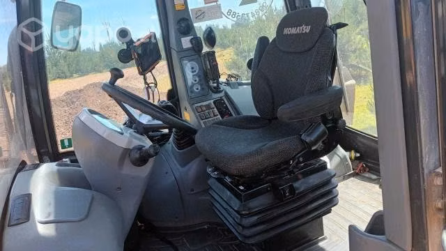 Retroexcavadora wb97r komatsu
