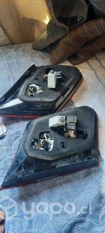 Foco Maleta Mercedes benz e220 2011 impecable - Imagen 3