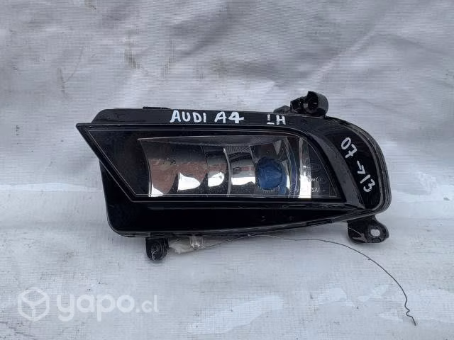 Neblinero izquierdo Audi A4