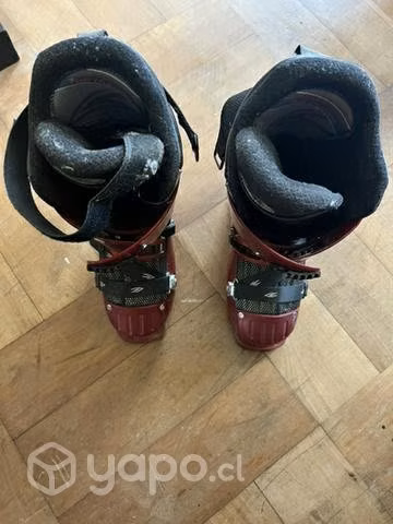 Equipo de Ski con Botas y Bastones INCLUIDOS