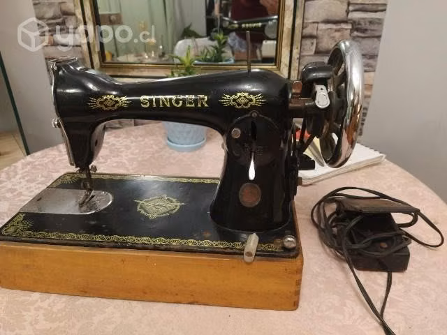 Máquina de coser antigua