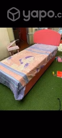 Cama, televisor , artículos de hogar
