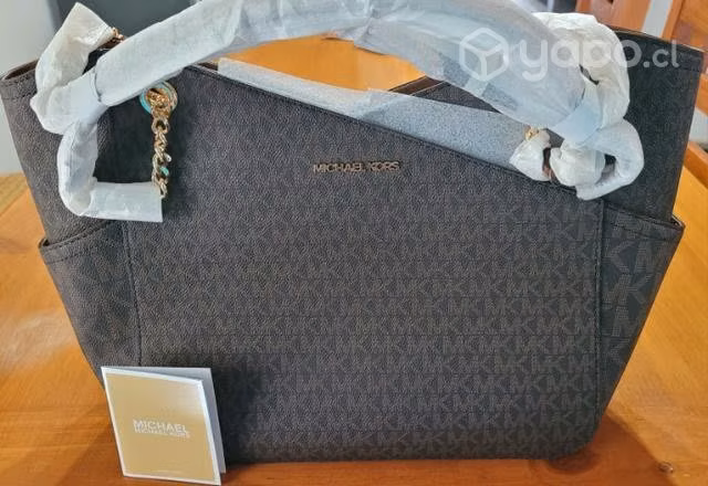 Michael Kors cartera original, nueva