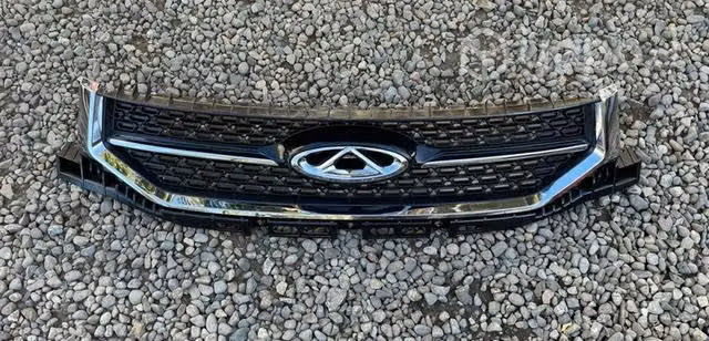 Máscara Chery Tiggo 2