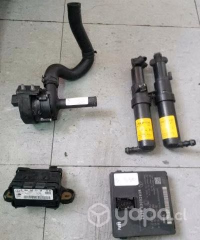 Bomba de agua auxiliar W221