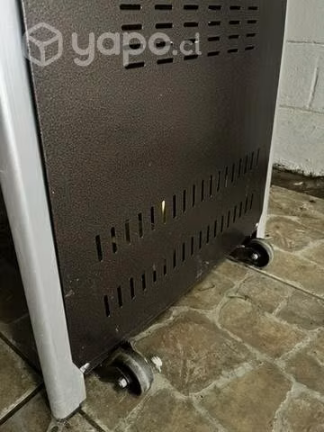 2 estufas a gas estilo pirámide exterio