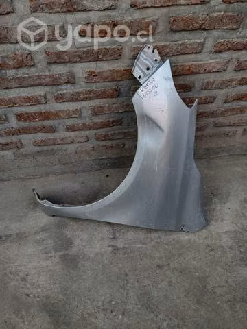 Tapa barro Nissan versa 2011-2019