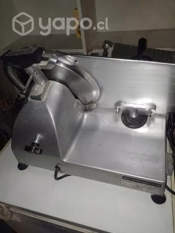 Maquina cortadora de fiambre y pesa digital