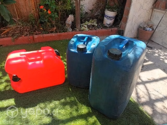 Bidones de combustible