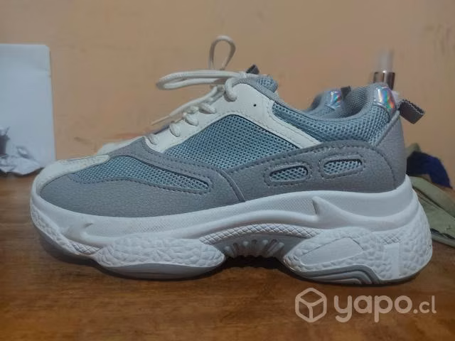 Zapatillas nuevas