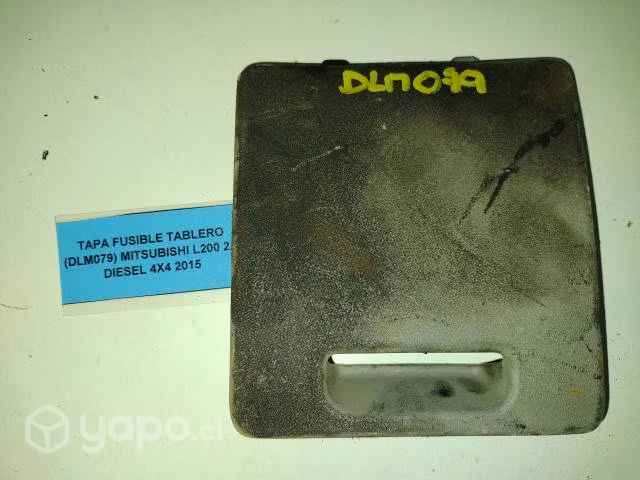 Tapa Fusible Tablero (DLM079) Mitsubishi L200 2.5