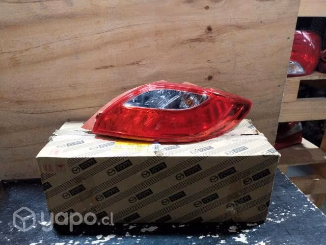 Foco Mazda  nuevo Rh /mj01