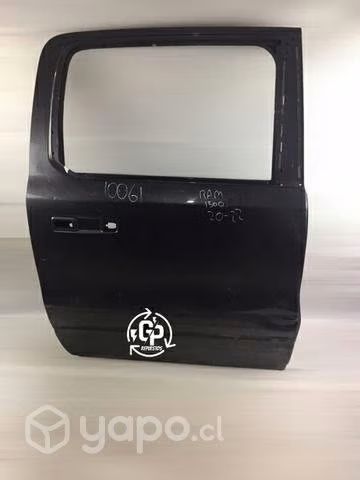 Puerta trasera rh dodge Ram 1500 2020-2023
