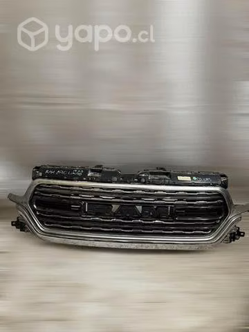 Máscara Dodge ram 1500 limited 2019 2023