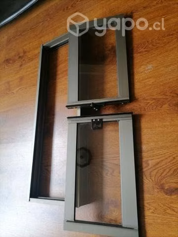 Ventana aluminio 74 largo x 26 ancho.