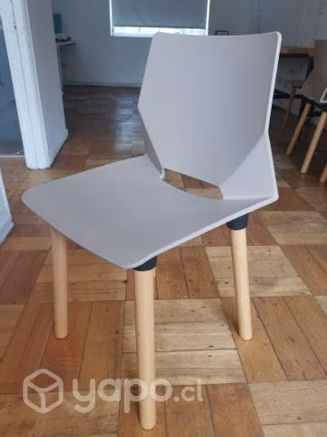 Silla beige patas madera - Imagen 2