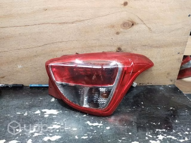 Foco Hyundai grand i Rh /mj01m