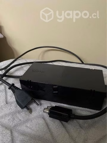Xbox One 365 GB, 1 control, 8 juegos