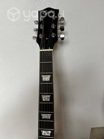 Guitarra nueva con case