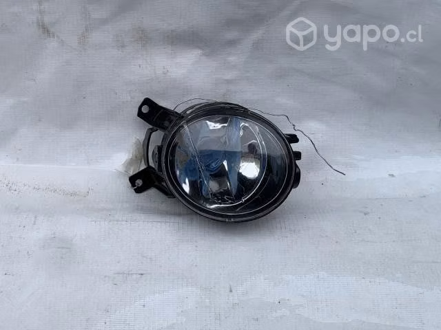 Neblinero derecho Volkswagen AMAROK