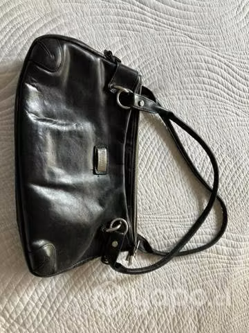 Cartera cuero negra marca Blaquè - Imagen 2