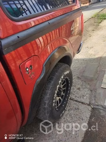 fender de mi nissan navara