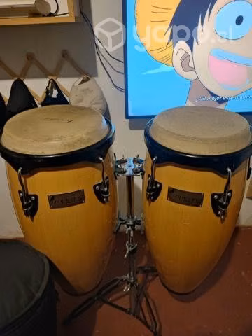 Congas marca tropicana con atril y bolsos - Imagen 2