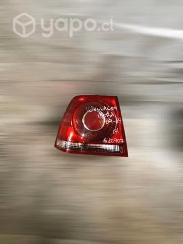 Foco trasero LH Volkswagen Bora 2009 2014