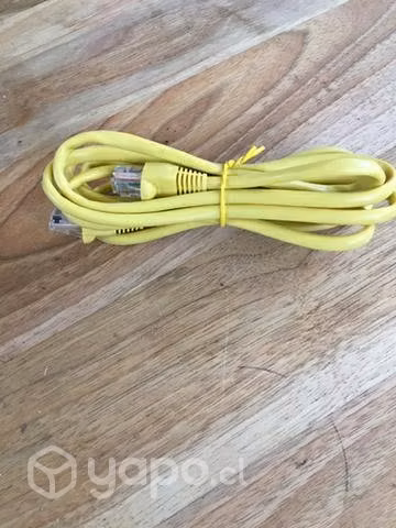 Cable de red amarillo para internet - Imagen 2